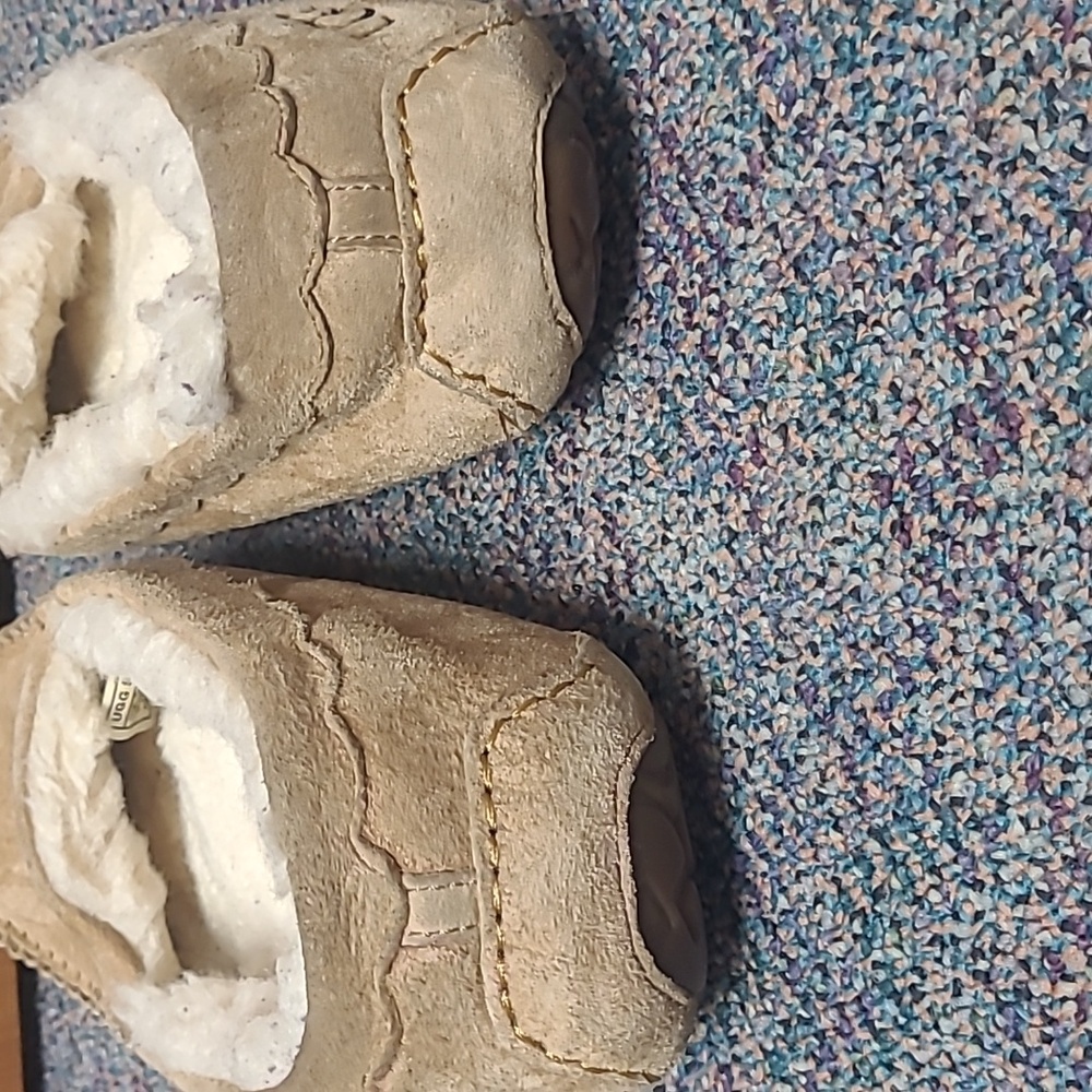 UGG Ansley Tan Suede Wool Moccasin Slippers - Picture 7 of 11